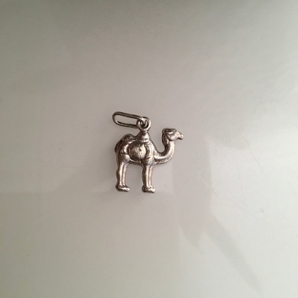 Silver Camel 🐫 Pendent Made In Egypt - Picture 2 of 4